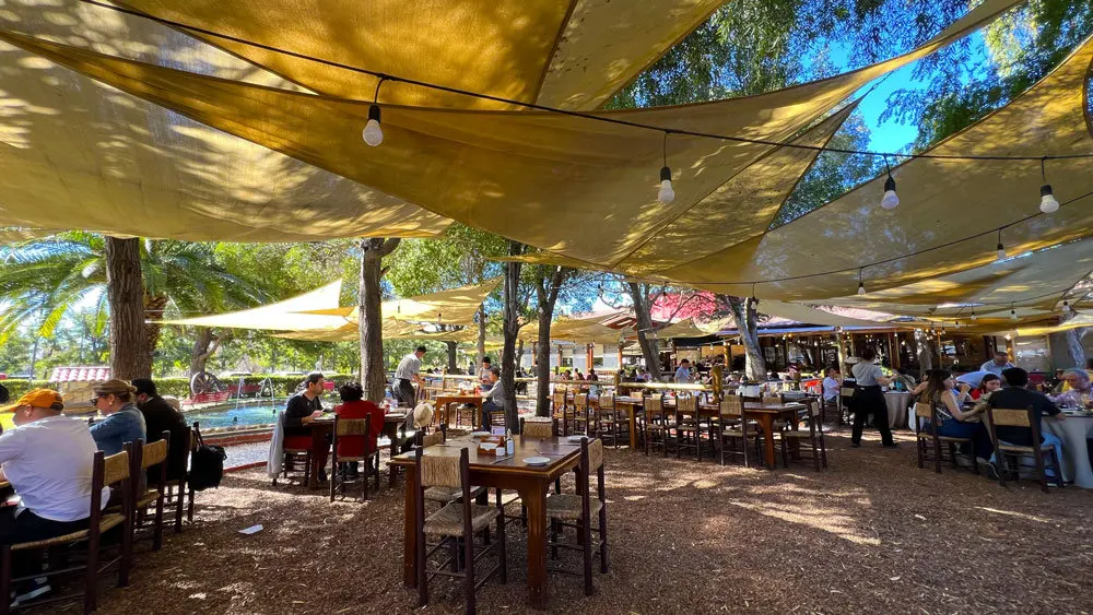 Terraza del Restaurant Campanario de Auco