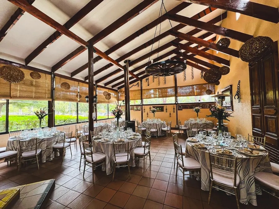 Salón del Restaurant Campanario
